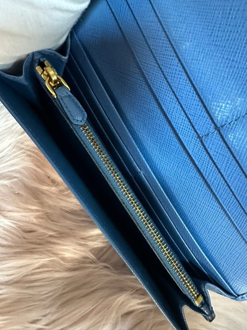 PRADA Bow Long wallet - Picture 3 of 7